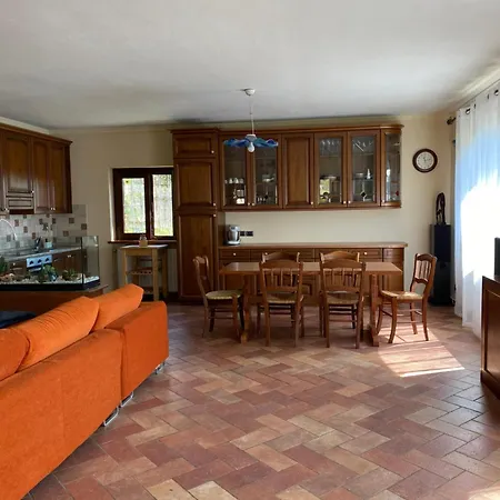 Luce Sul Bric 펜션 *